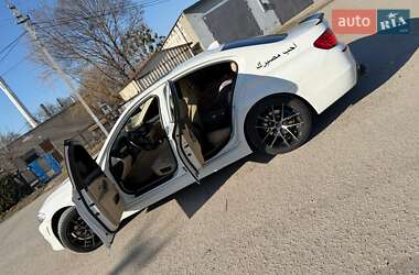 Седан BMW 5 Series 2011 в Звягеле