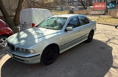 Седан BMW 5 Series 2000 в Киеве