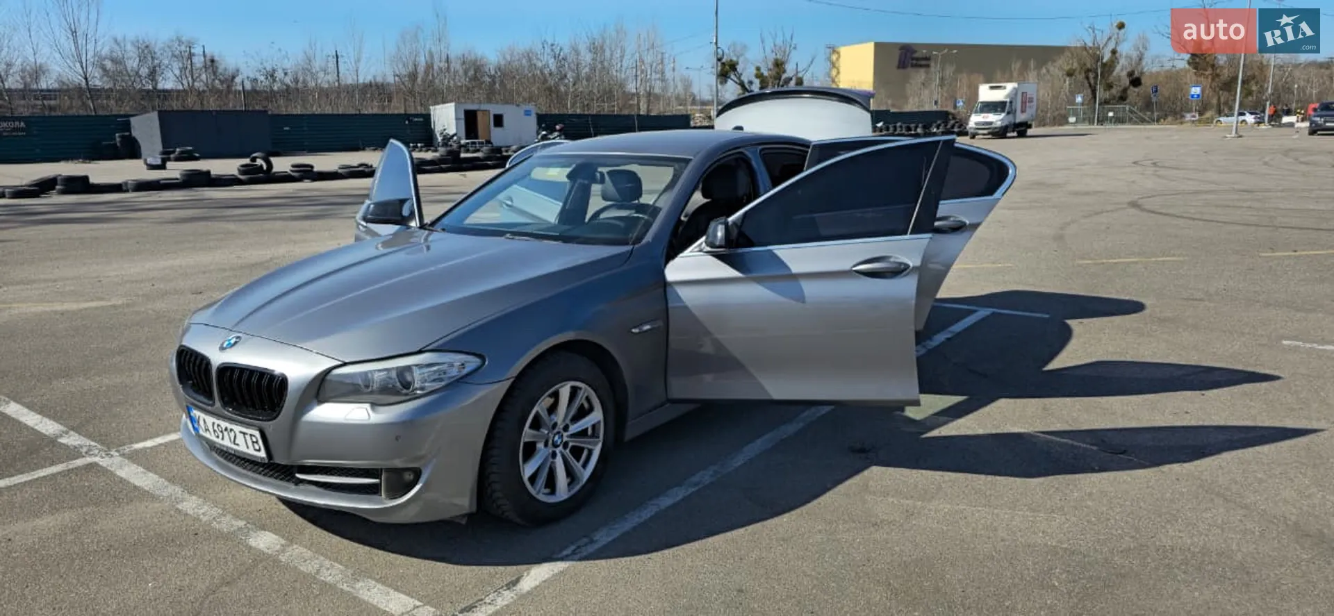 2010 BMW 5er - мініатюра 2