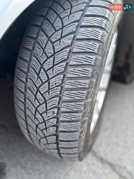 Седан BMW 5 Series 2003 в Києві