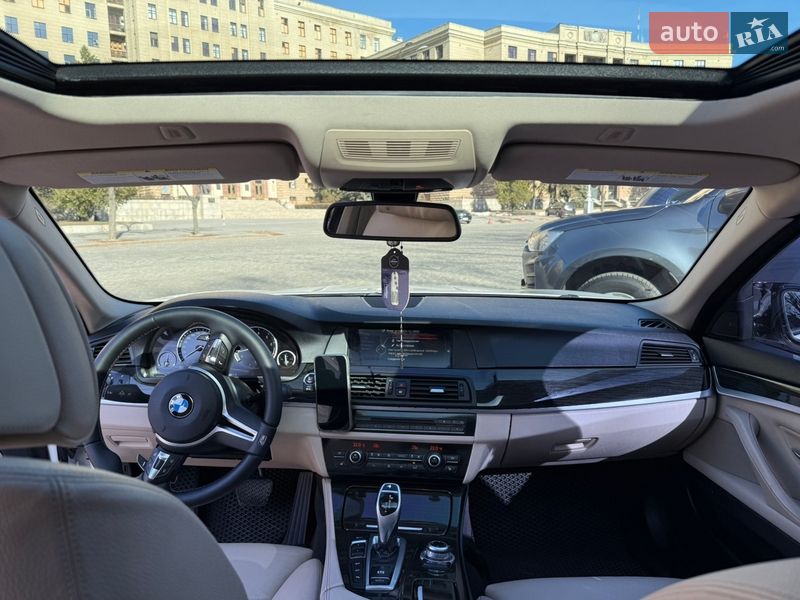 Седан BMW 5 Series 2012 в Харькове