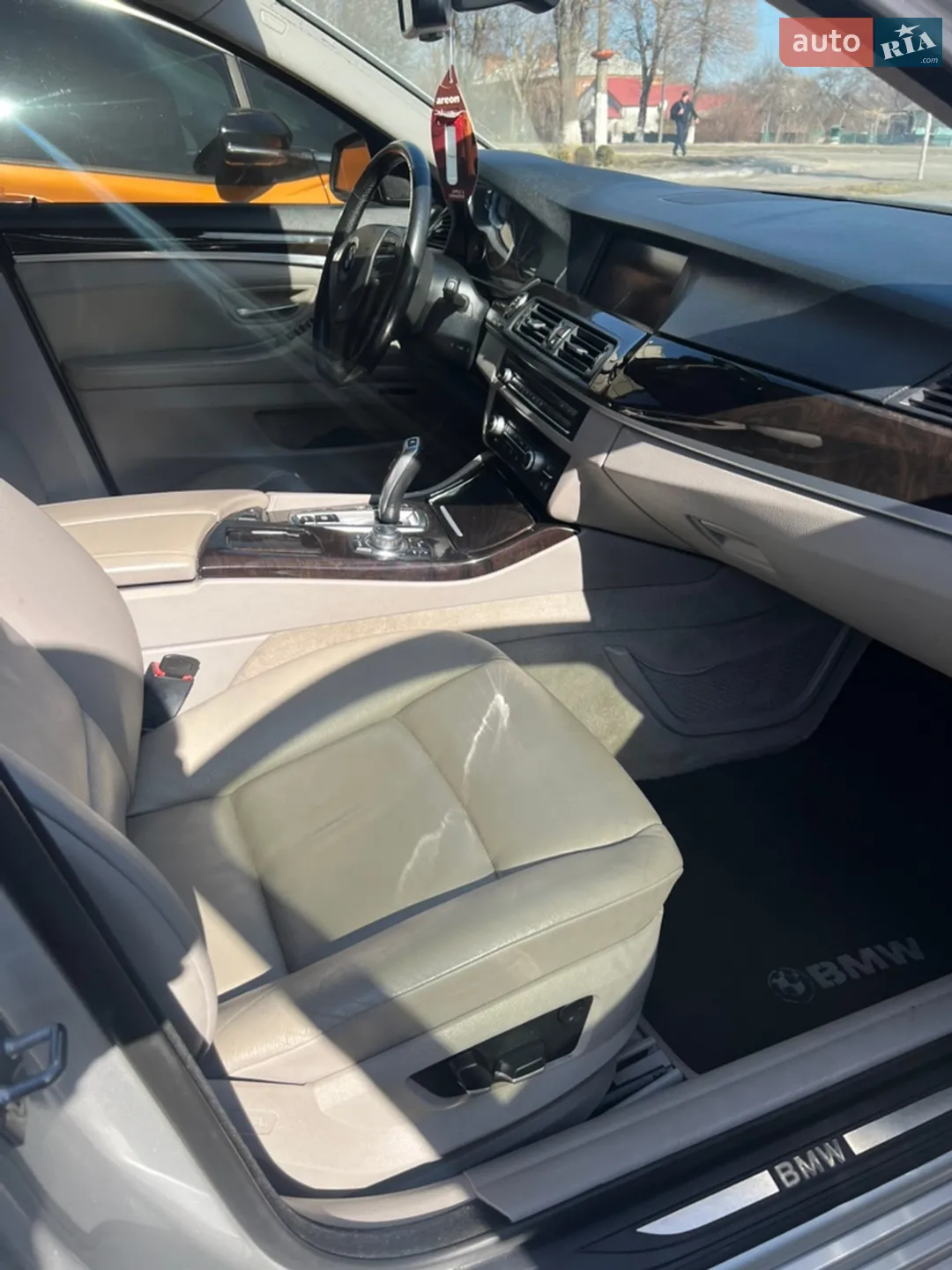 2011 BMW 5er - мініатюра 29