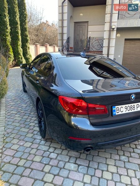 Седан BMW 5 Series 2017 в Львові