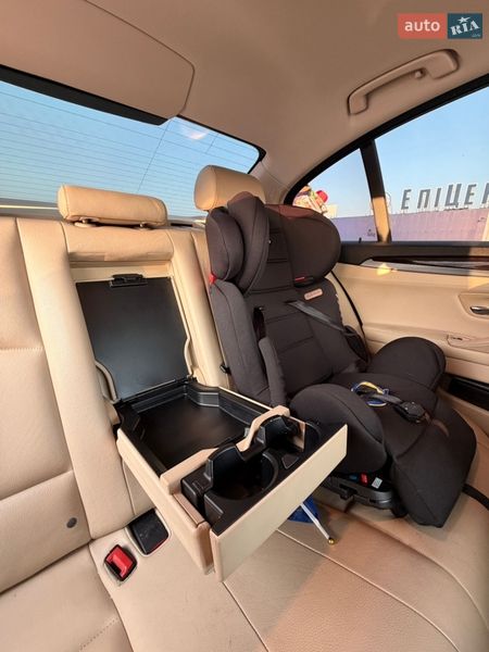 Седан BMW 5 Series 2012 в Каменец-Подольском