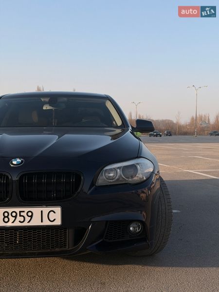 Седан BMW 5 Series 2012 в Каменец-Подольском