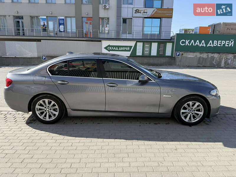 Седан BMW 5 Series 2015 в Тернополі