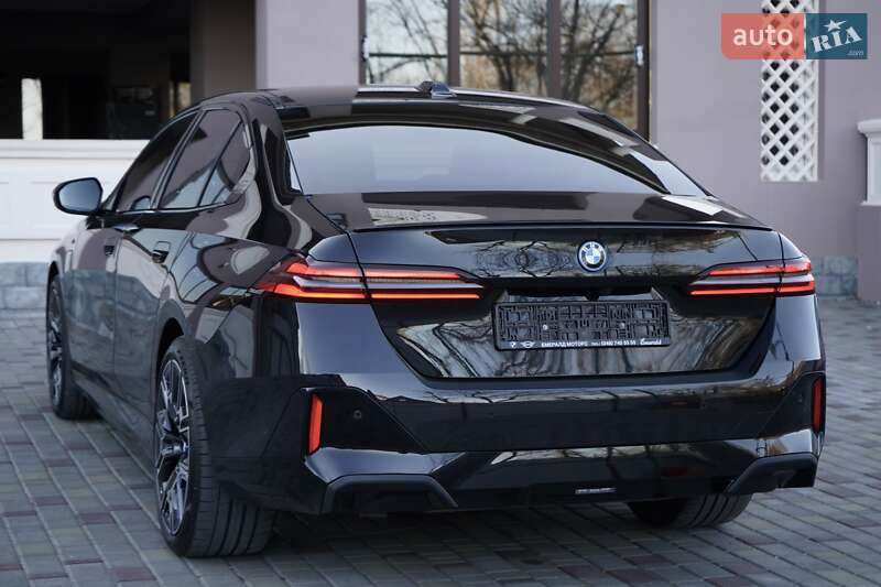 Седан BMW 5 Series 2024 в Одессе