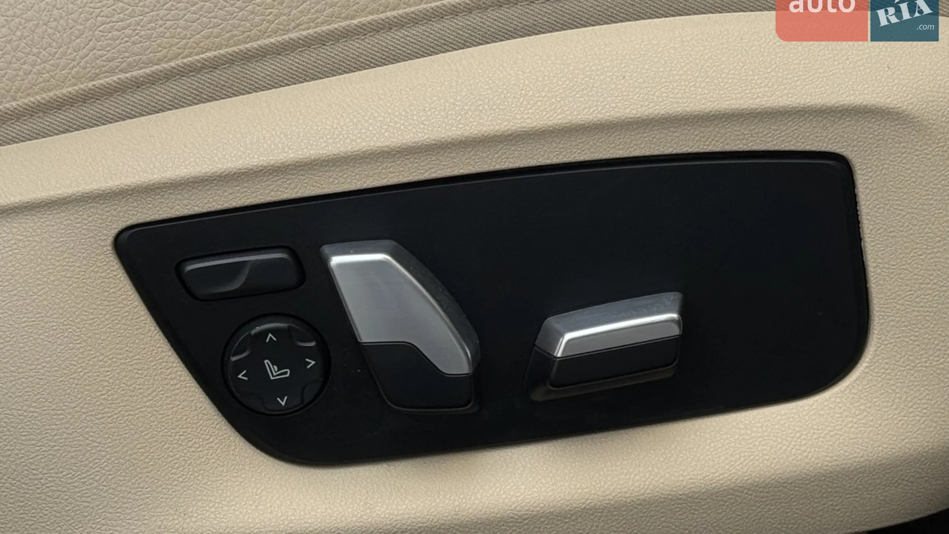 2017 BMW 5er - мініатюра 33