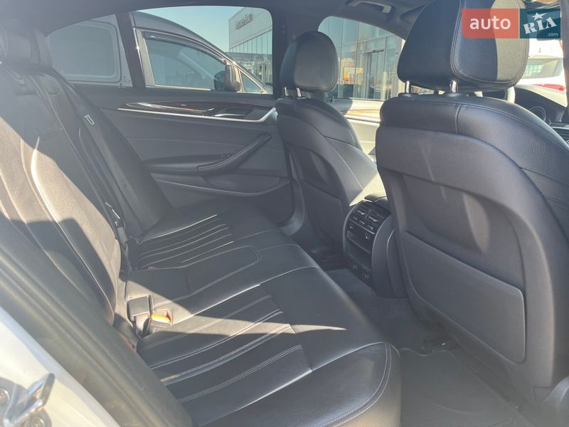 Седан BMW 5 Series 2017 в Киеве