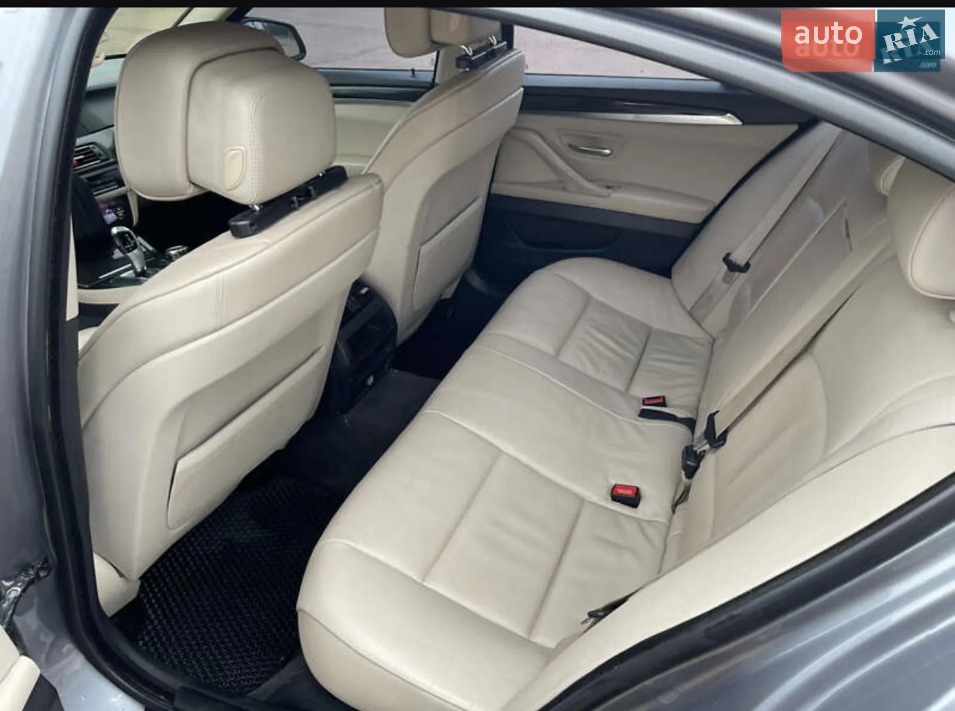 2010 BMW 5er - мініатюра 9