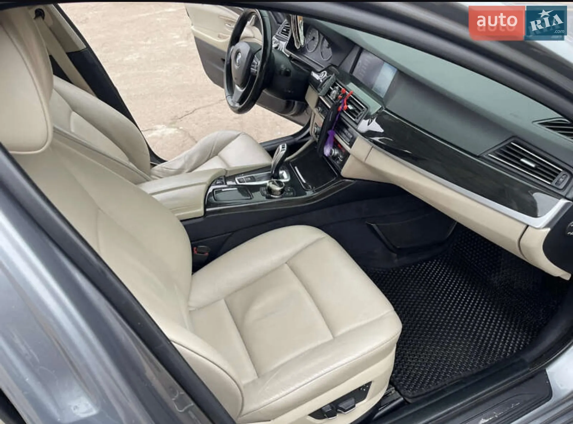 2010 BMW 5er - мініатюра 15