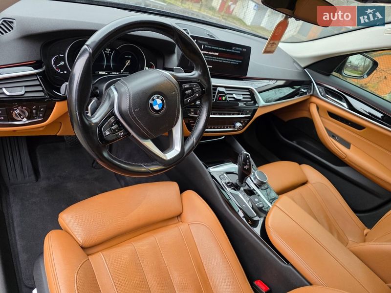 Седан BMW 5 Series 2017 в Чернівцях