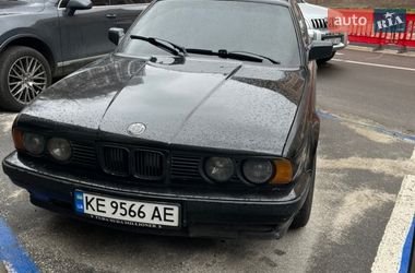 Седан BMW 5 Series 1989 в Днепре