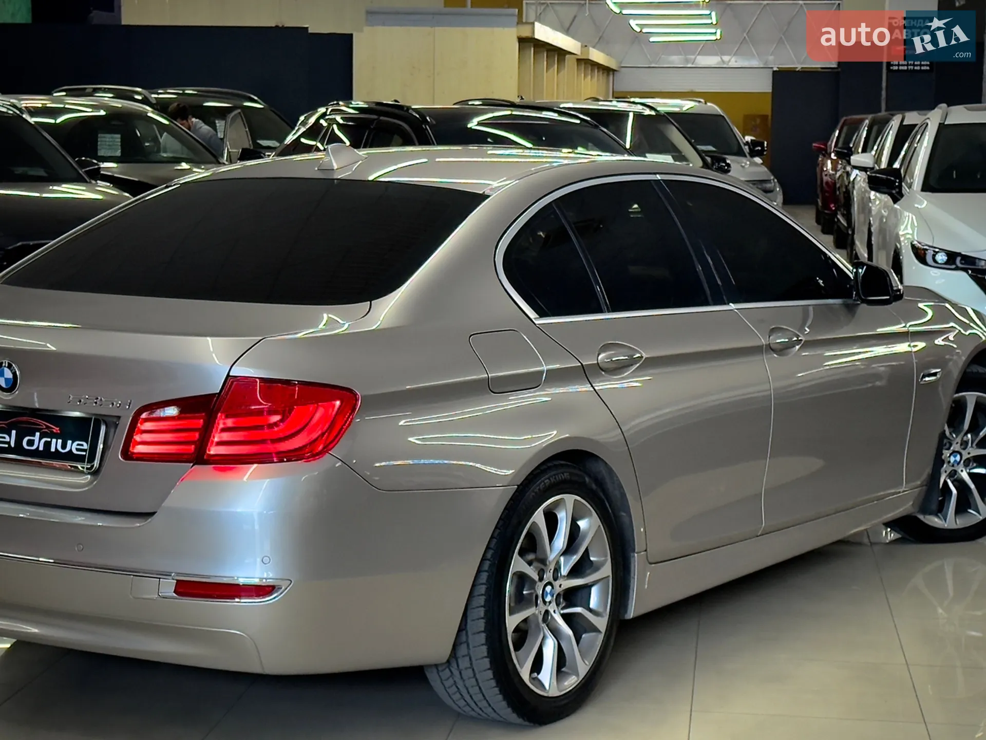 2013 BMW 5er - мініатюра 12