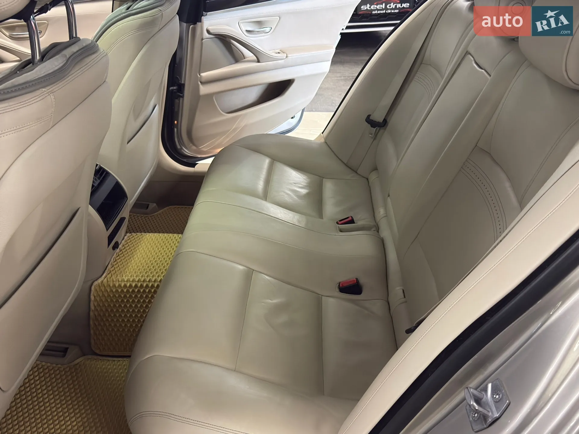 2013 BMW 5er - мініатюра 26