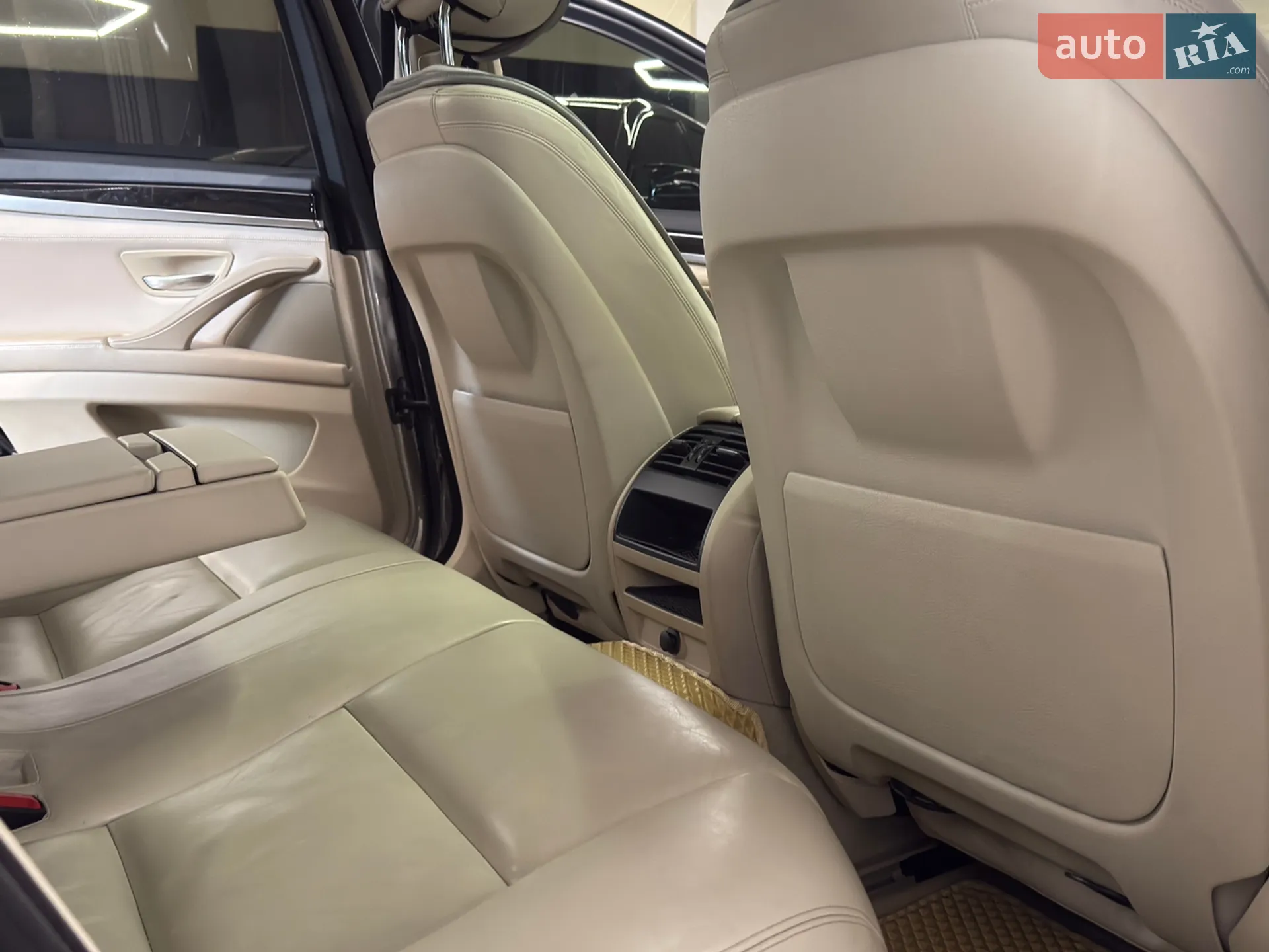 2013 BMW 5er - мініатюра 29