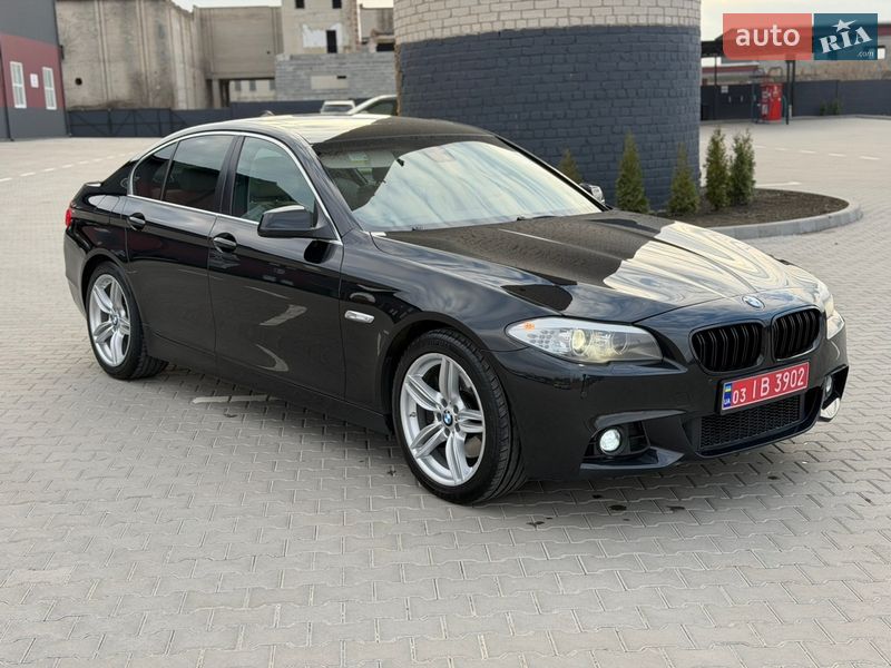 Седан BMW 5 Series 2012 в Дубні