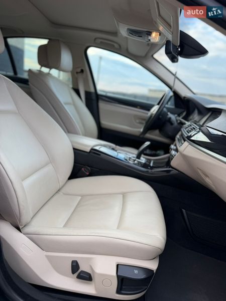Седан BMW 5 Series 2012 в Дубні