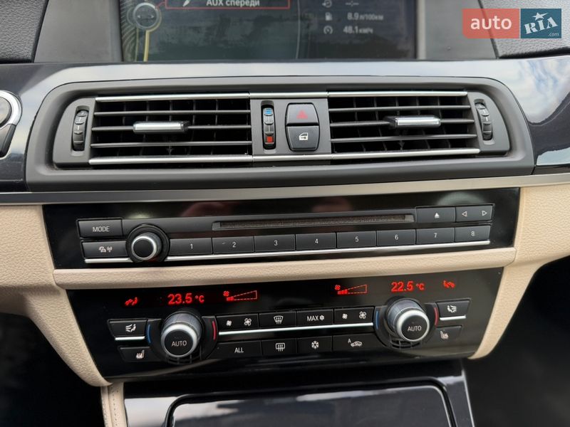 Седан BMW 5 Series 2012 в Дубні