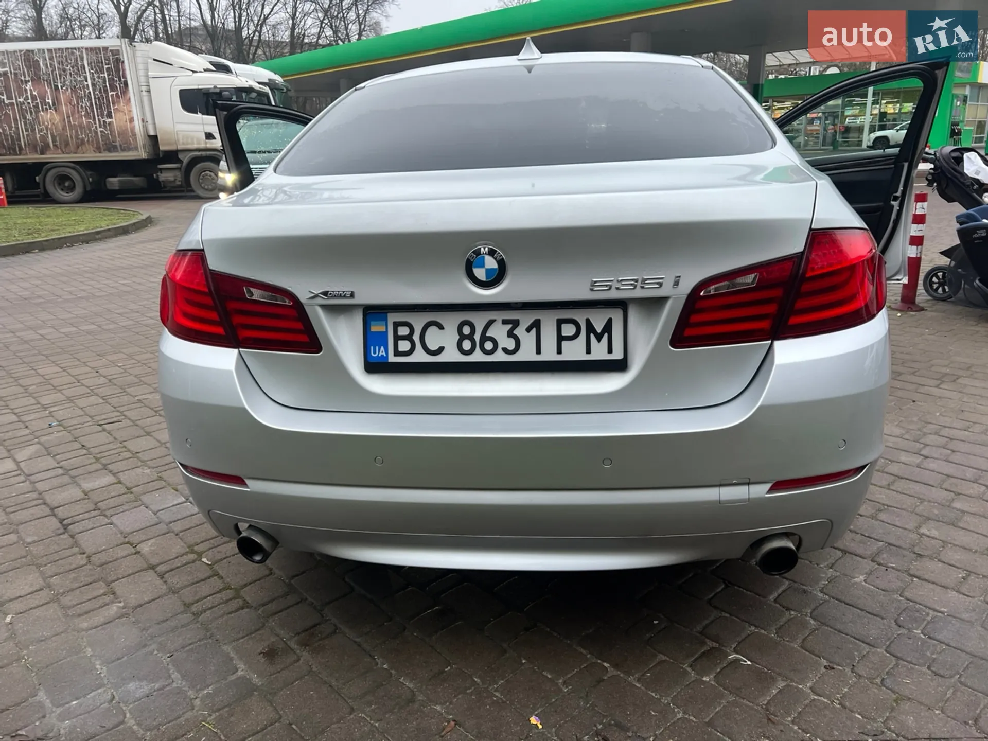 2012 BMW 5er - мініатюра 18