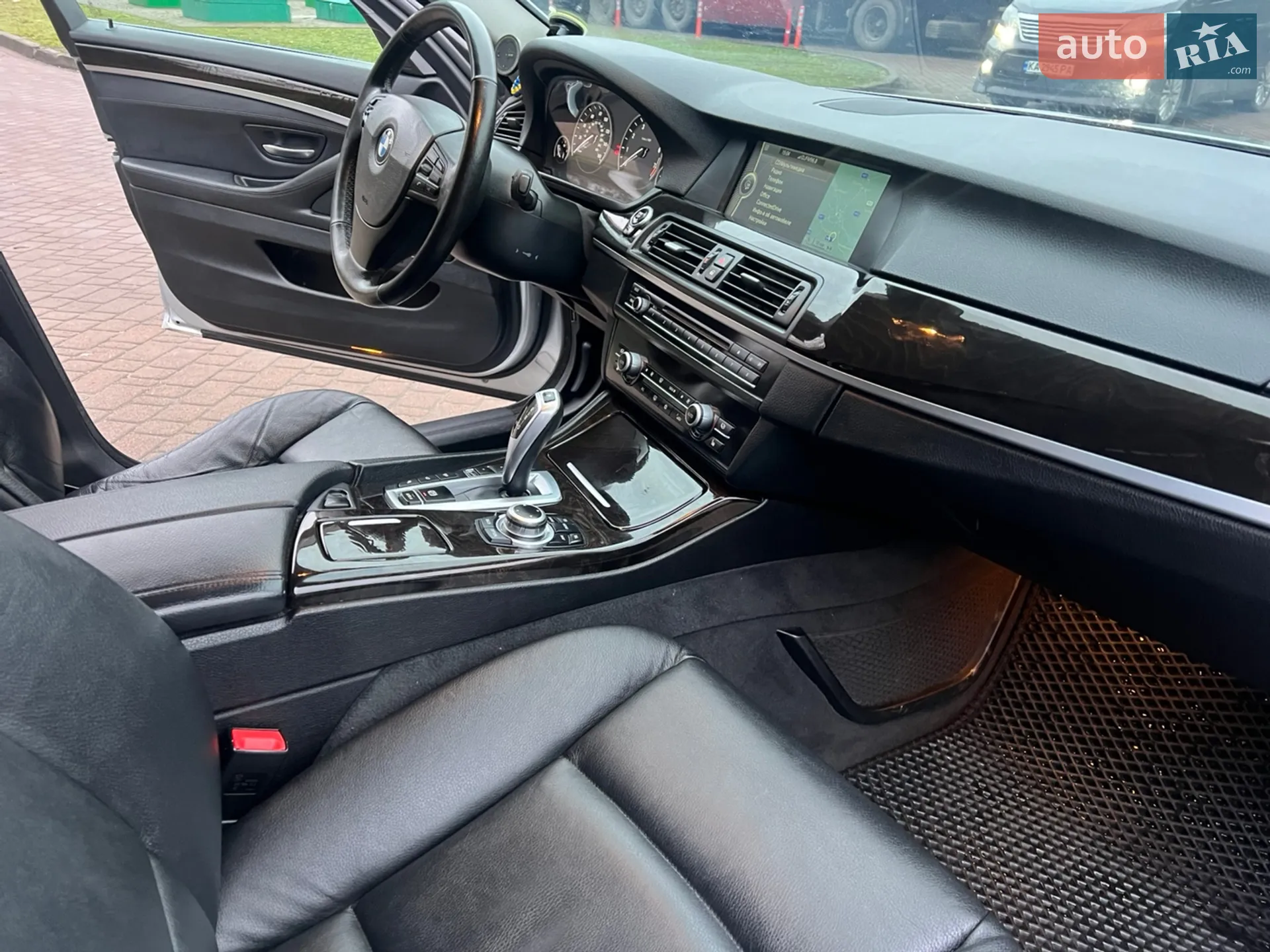 2012 BMW 5er - мініатюра 20