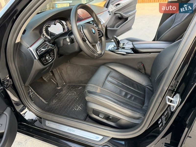 Седан BMW 5 Series 2017 в Чемеровцах