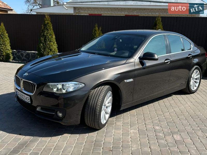 Седан BMW 5 Series 2015 в Смеле