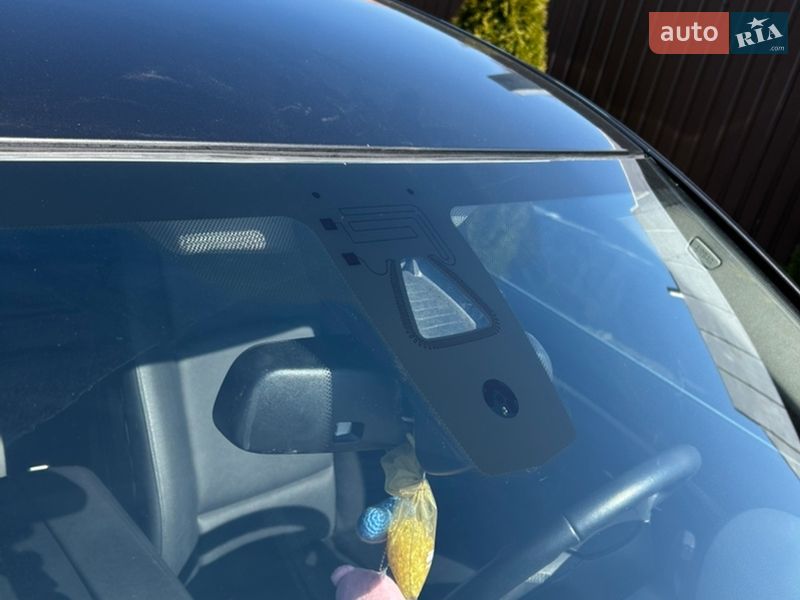 Седан BMW 5 Series 2015 в Смеле