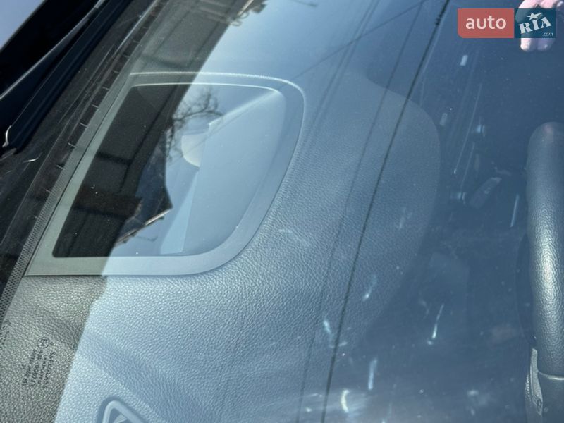 Седан BMW 5 Series 2015 в Смеле