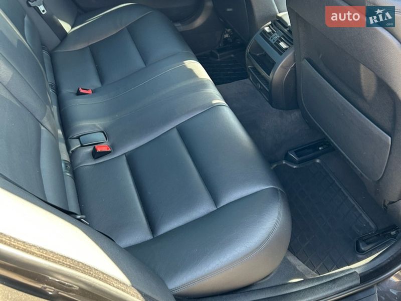 Седан BMW 5 Series 2015 в Смеле