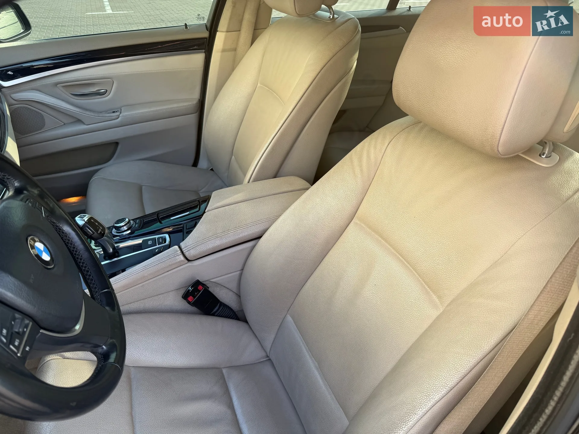 2010 BMW 5er - мініатюра 12