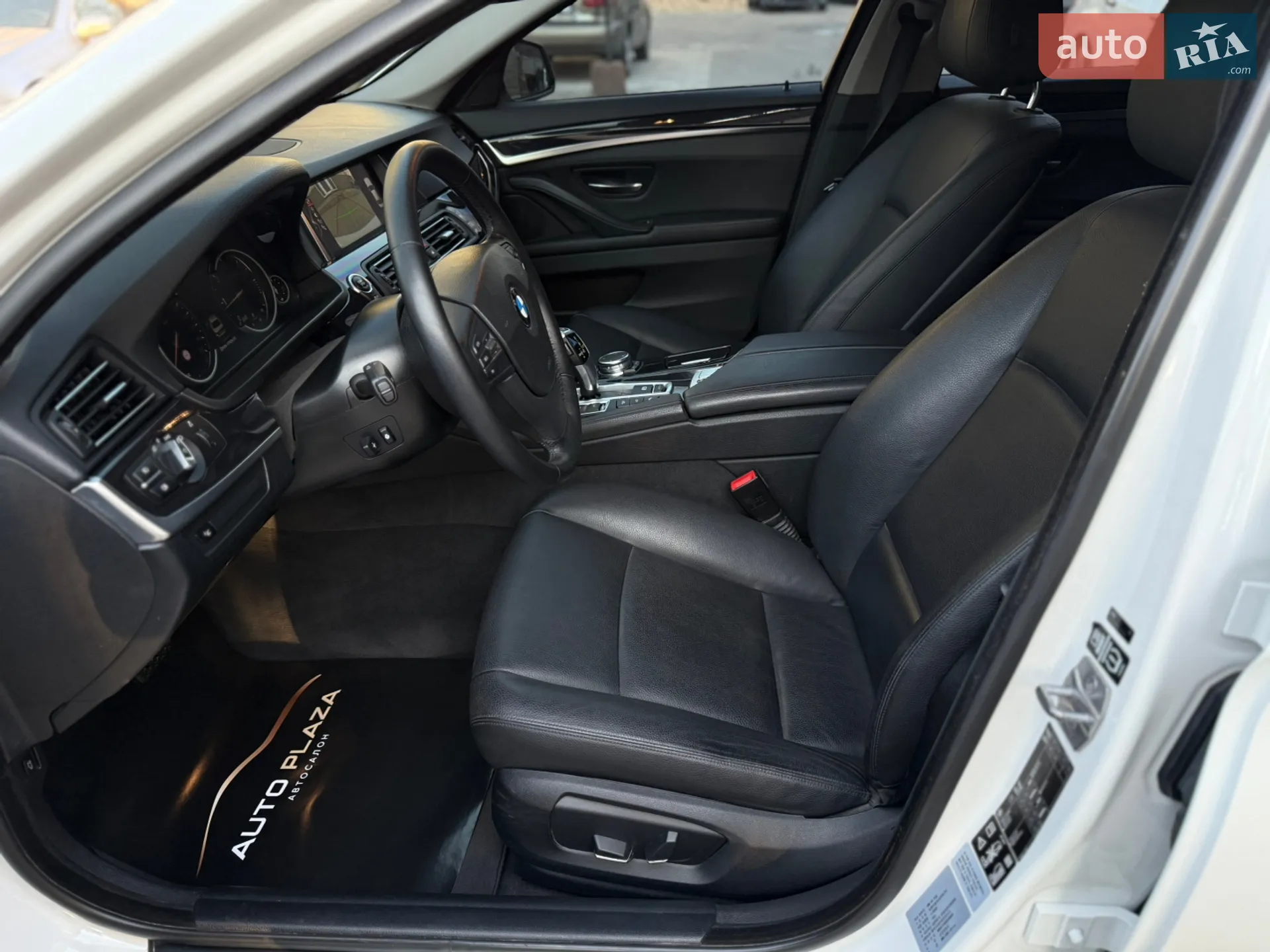 2015 BMW 5er - мініатюра 39