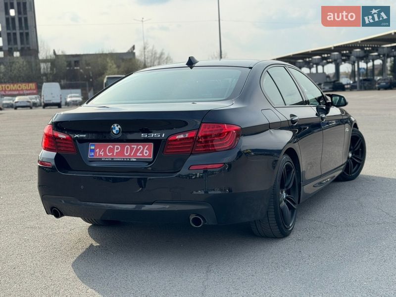 Седан BMW 5 Series 2014 в Львові
