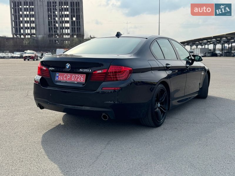Седан BMW 5 Series 2014 в Львові