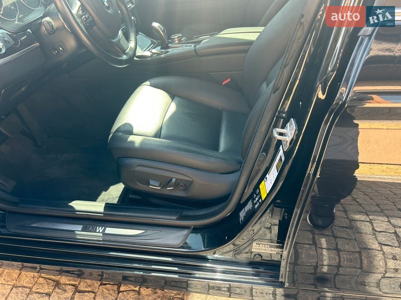 Седан BMW 5 Series 2016 в Володимирі