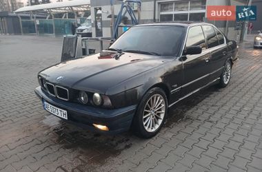 Седан BMW 5 Series 1995 в Кривом Роге