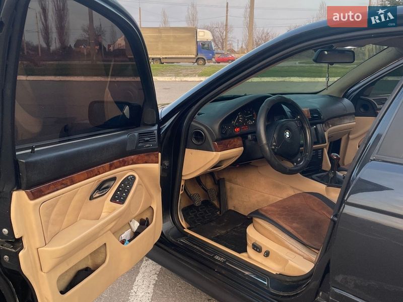 Седан BMW 5 Series 2001 в Кременчуге