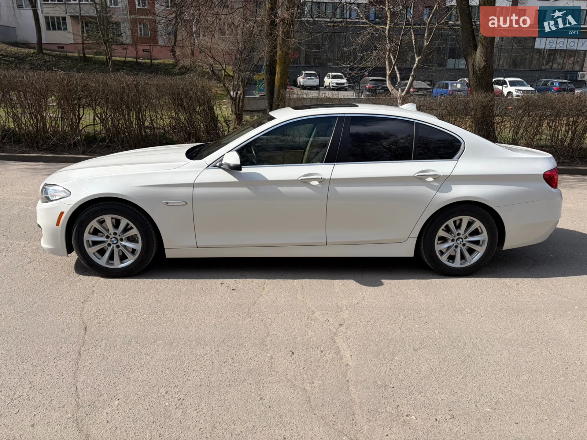 2014 BMW 5er - мініатюра 2