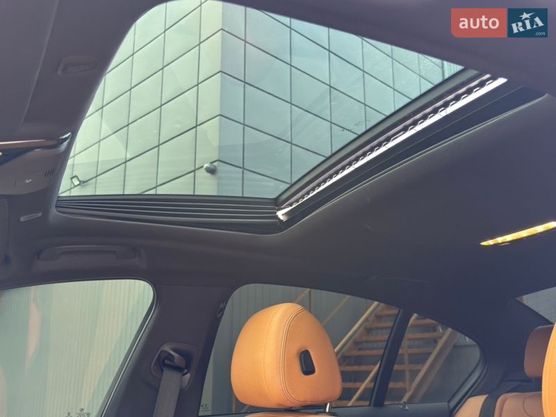 Седан BMW 5 Series 2017 в Кропивницком