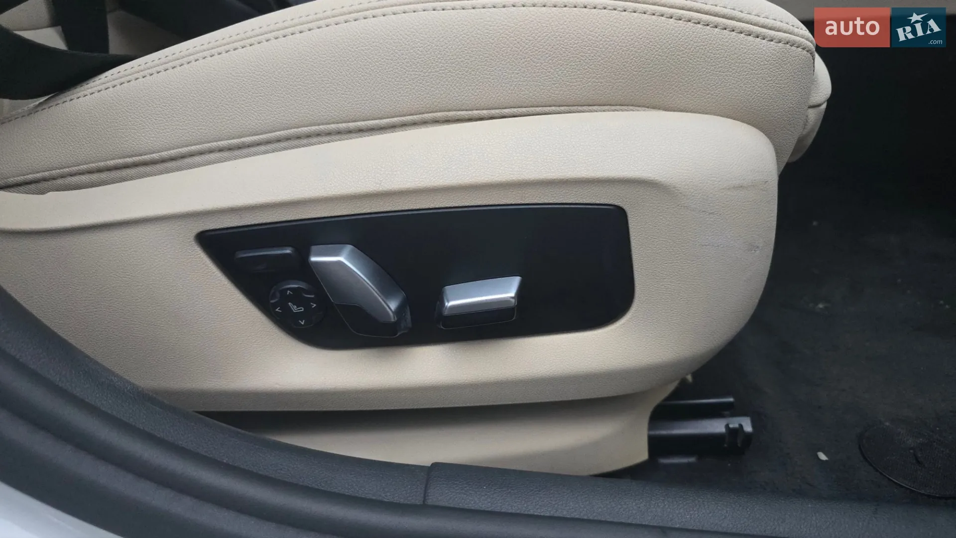 2017 BMW 5er - мініатюра 14