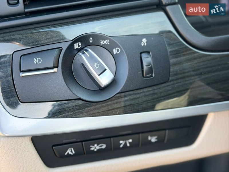 Седан BMW 5 Series 2012 в Киеве