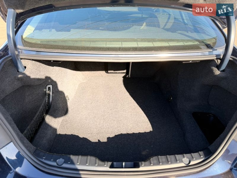 Седан BMW 5 Series 2012 в Киеве