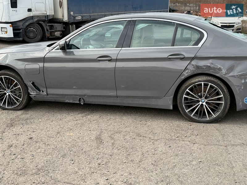 Седан BMW 5 Series 2020 в Ужгороде
