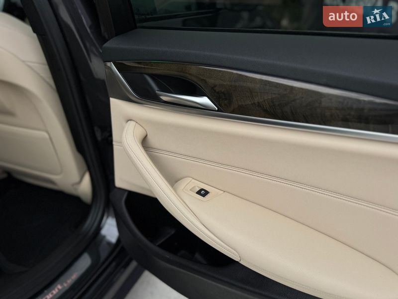 Седан BMW 5 Series 2017 в Львове фото 52 Седан BMW 5 Series 2017 в Львове
