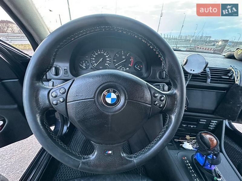 Седан BMW 5 Series 1999 в Киеве