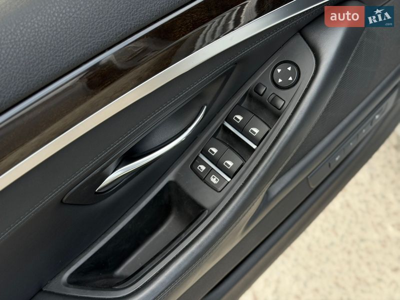 Седан BMW 5 Series 2015 в Житомире