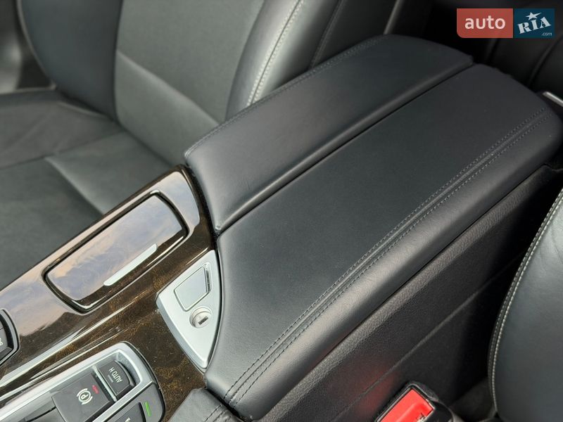 Седан BMW 5 Series 2015 в Житомире