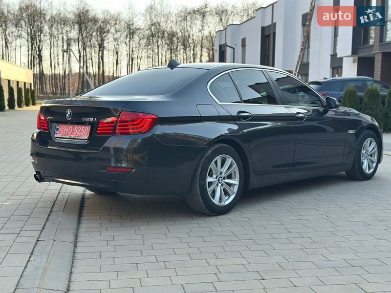 Седан BMW 5 Series 2014 в Ковеле