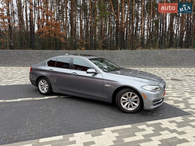 Седан BMW 5 Series 2013 в Львові