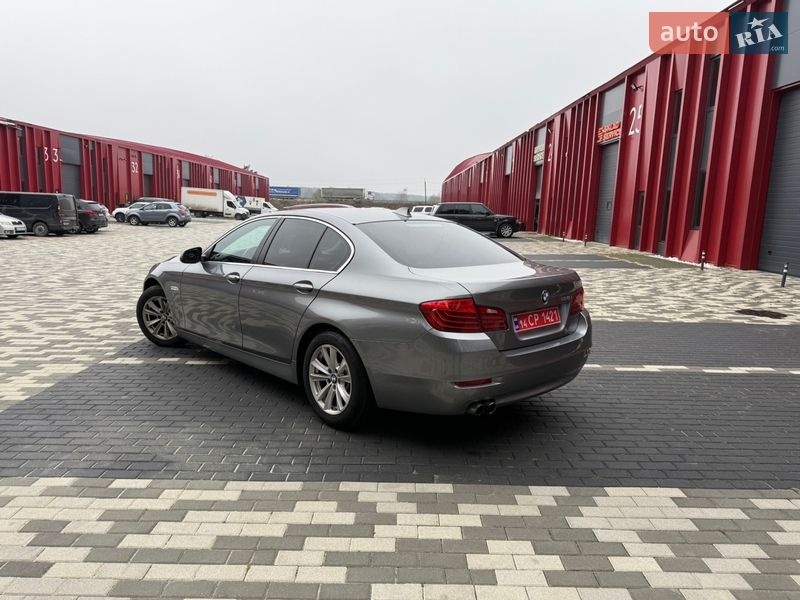 Седан BMW 5 Series 2013 в Львові